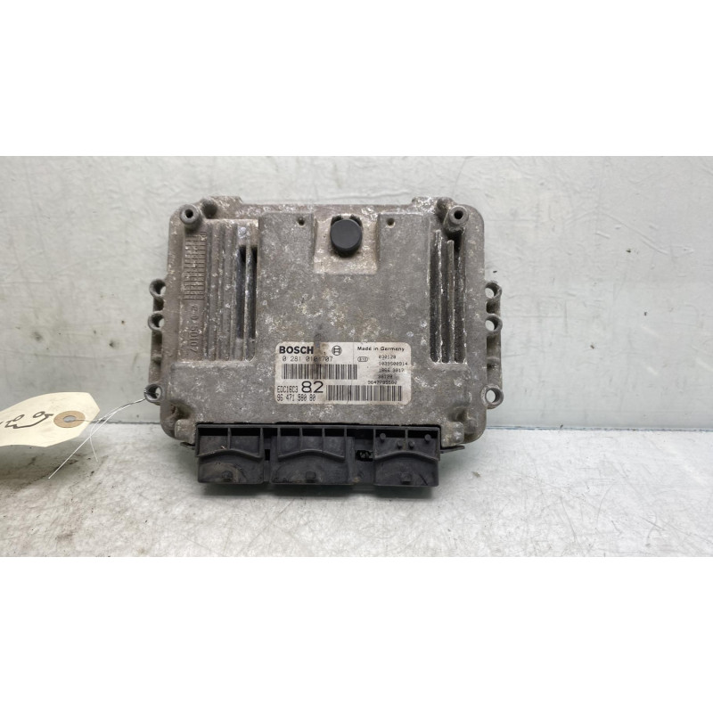 Calculateur moteur PEUGEOT 206 Photo n°3