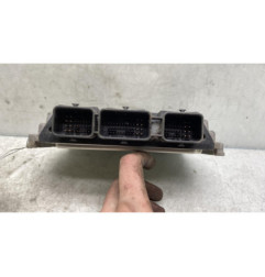 Calculateur moteur PEUGEOT 206