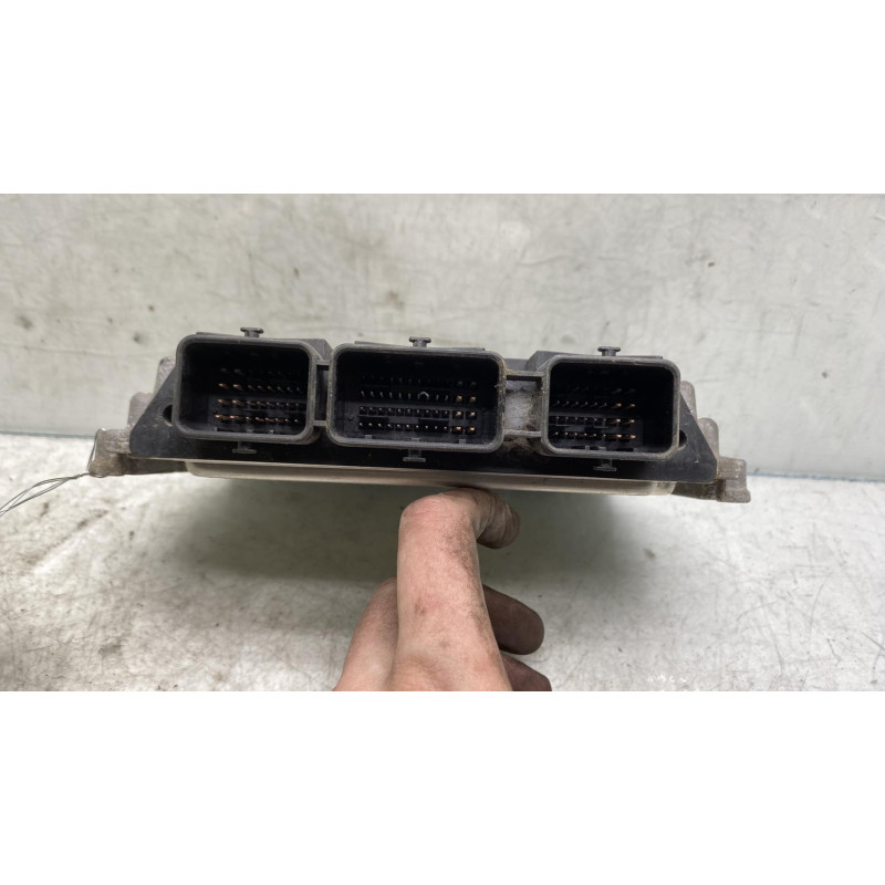 Calculateur moteur PEUGEOT 206 Photo n°4