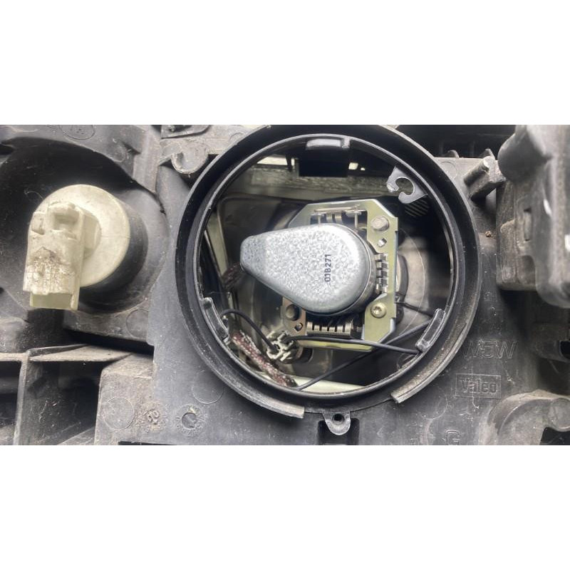 Optique avant principal gauche (feux)(phare) RENAULT LAGUNA 2 Photo n°8