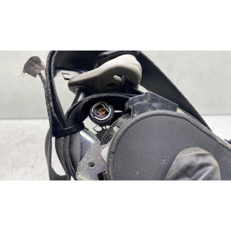 Pretensionneur de ceinture avant droit PEUGEOT 207 Photo n°1