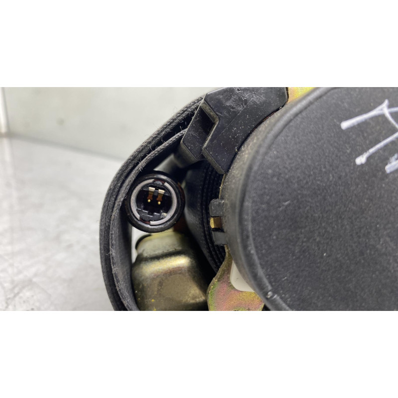 Pretensionneur de ceinture arriere droit RENAULT MEGANE 2 Photo n°3