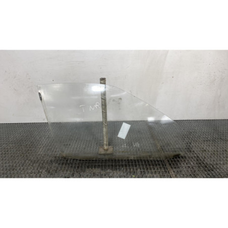 Vitre arriere droit RENAULT CLIO 1