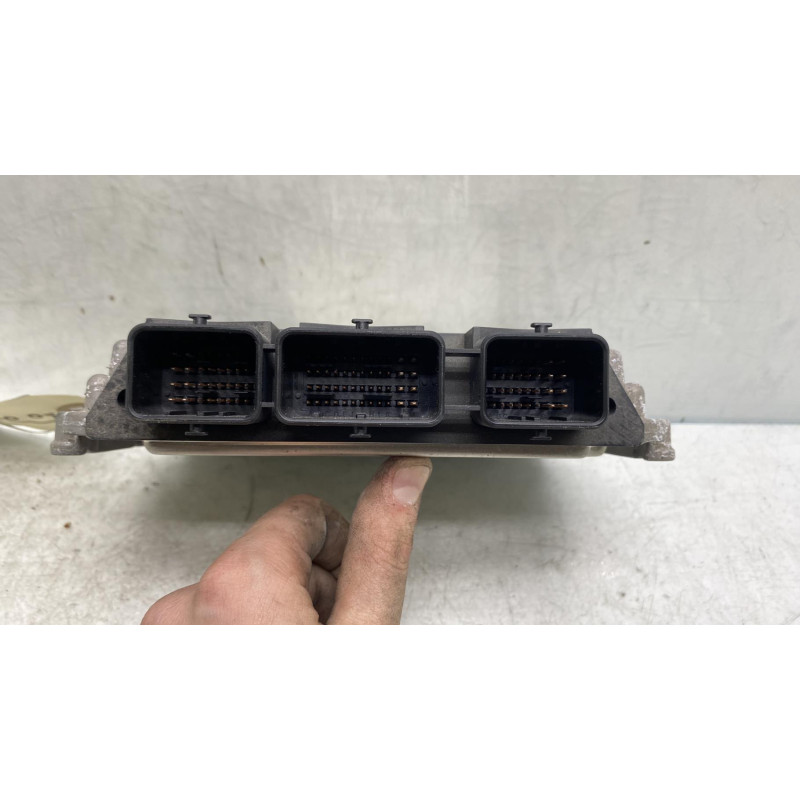 Calculateur moteur CITROEN C4 1 Photo n°5