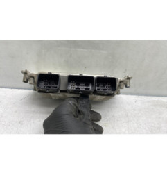 Calculateur moteur PEUGEOT 307