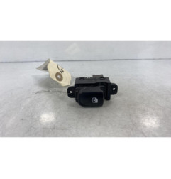 Interrupteur de leve vitre avant droit HYUNDAI I 20 1 Photo n°1