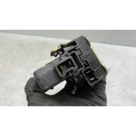 Serrure avant droit RENAULT LAGUNA 1