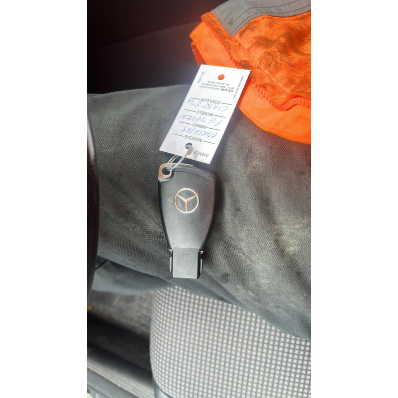 Bouton de warning MERCEDES CLASSE E 211 Photo n°9