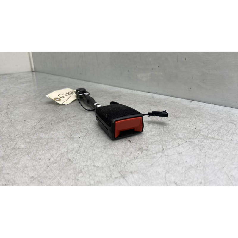 Attache ceinture avant droit OPEL ASTRA K Photo n°3