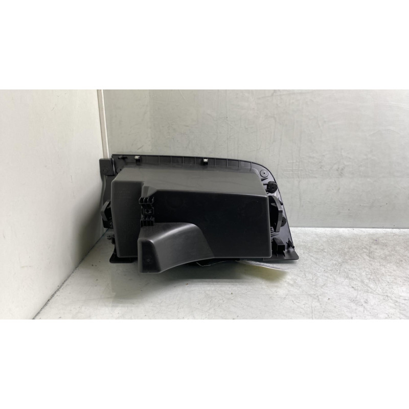 Boite a gants OPEL ASTRA K Photo n°1
