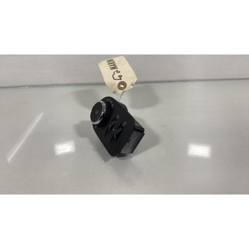 Commande de phare OPEL ASTRA K Photo n°2