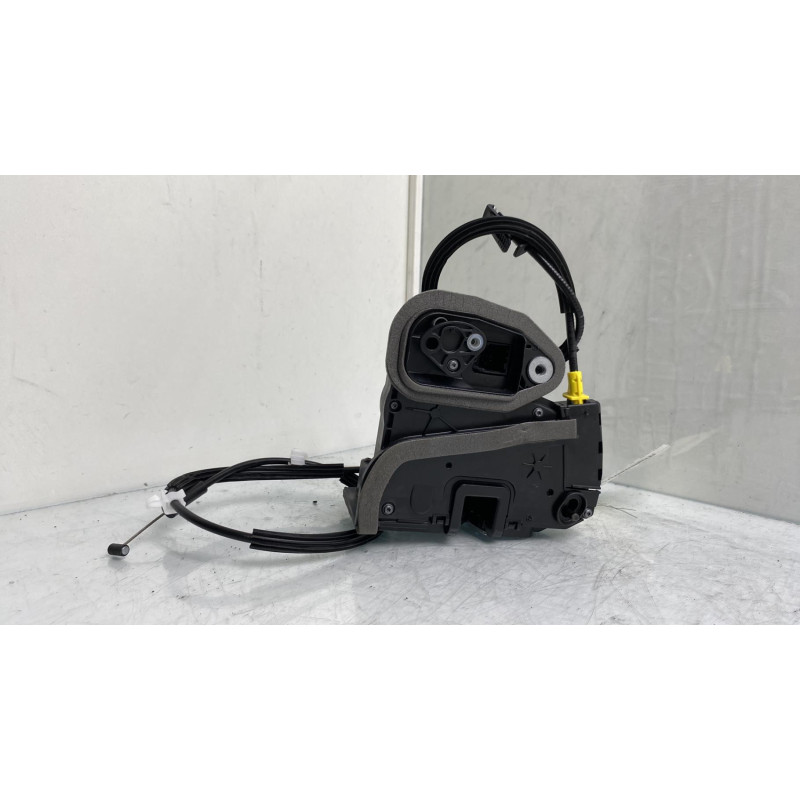Serrure arriere gauche OPEL ASTRA K Photo n°1
