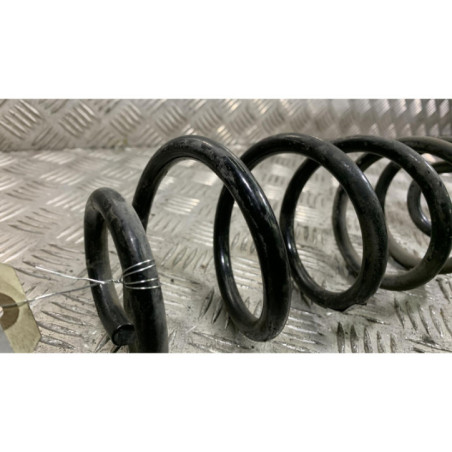 Ressort de suspension arriere droit OPEL ASTRA K Photo n°1