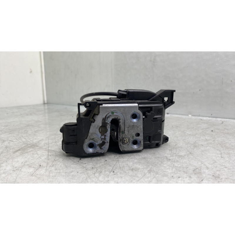Serrure arriere droit RENAULT CLIO 3 Photo n°2