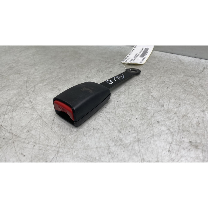 Attache ceinture avant droit NISSAN ALMERA 2 Photo n°2