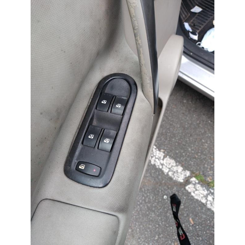 Poignee interieur arriere gauche RENAULT SCENIC 2 Photo n°18