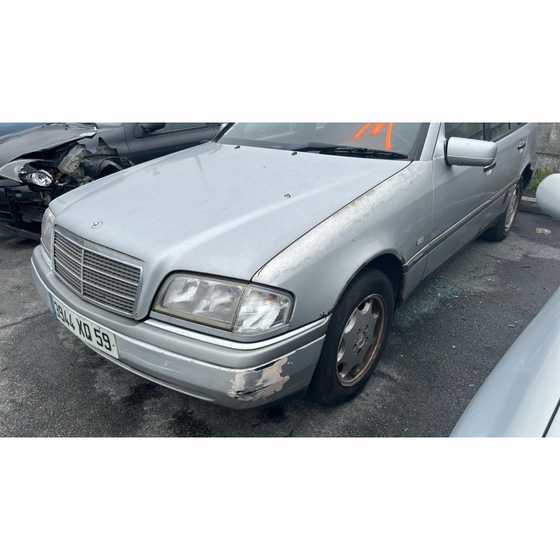 Calandre MERCEDES CLASSE C 202 Photo n°13