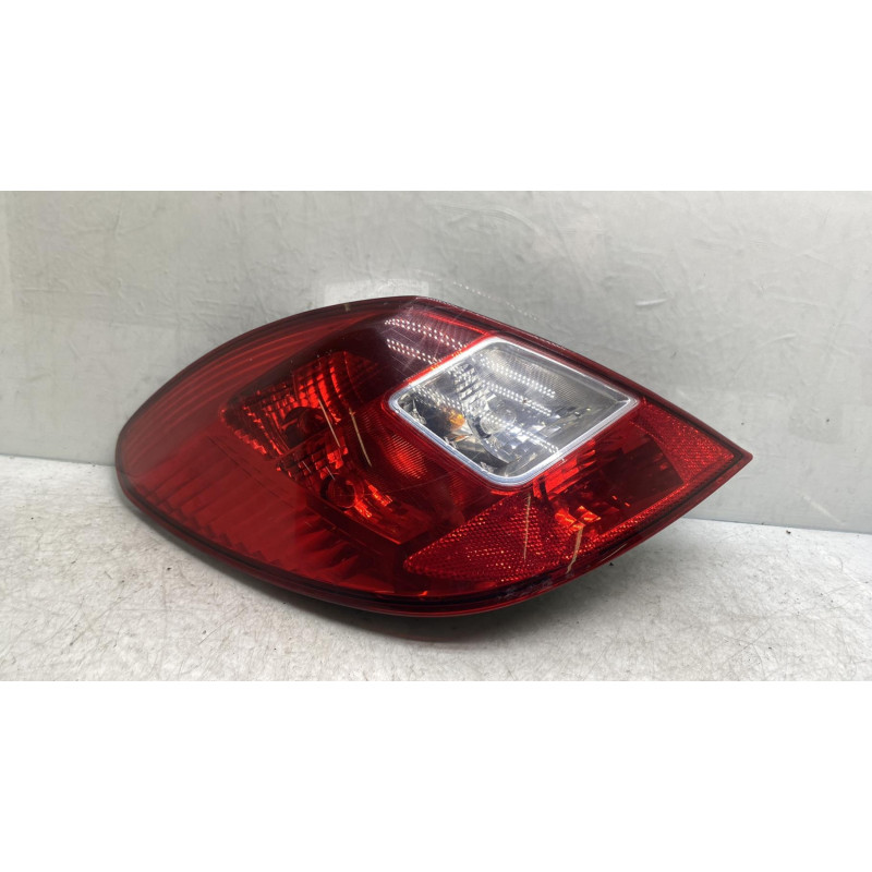 Feu arriere principal gauche (feux) OPEL CORSA D Photo n°3