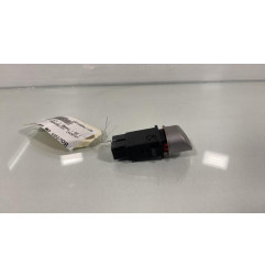 Bouton de warning HYUNDAI I 20 1