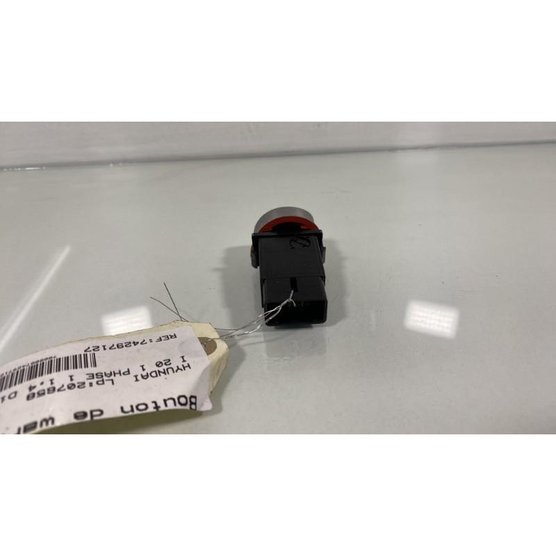 Bouton de warning HYUNDAI I 20 1 Photo n°3