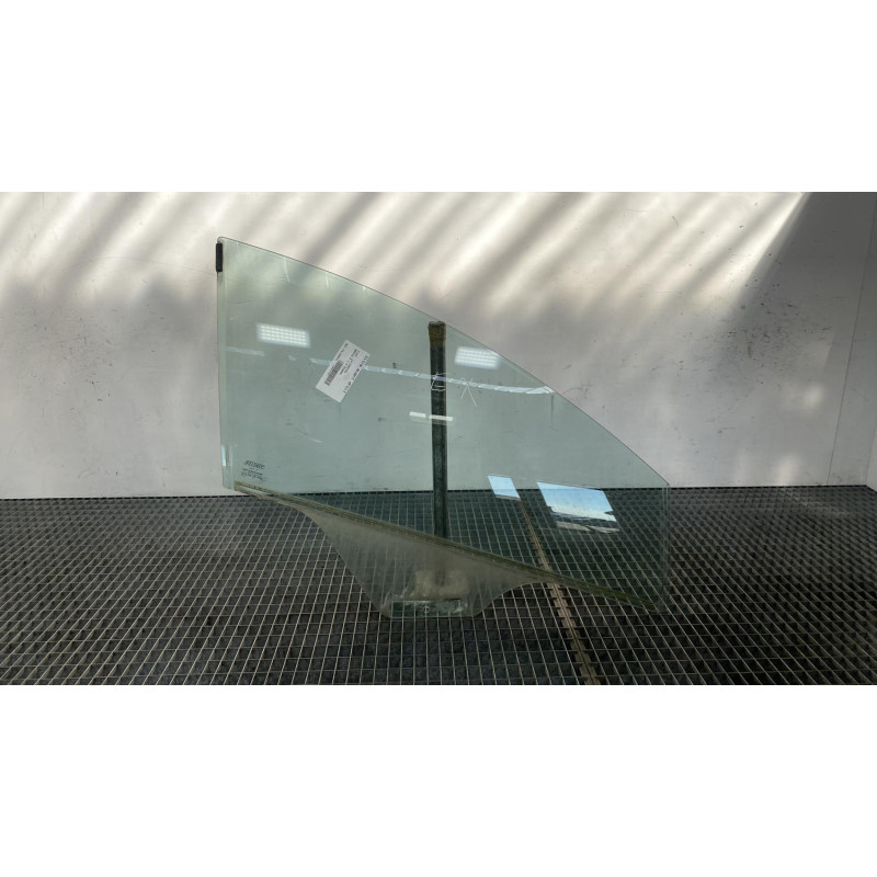 Vitre avant droit FIAT BRAVO 2 Photo n°1