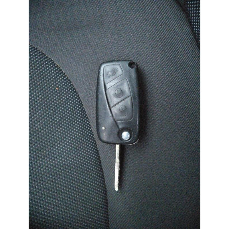 Vitre avant droit FIAT BRAVO 2 Photo n°12