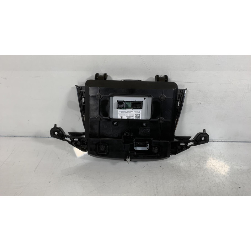 Ecran GPS OPEL ASTRA K Photo n°2
