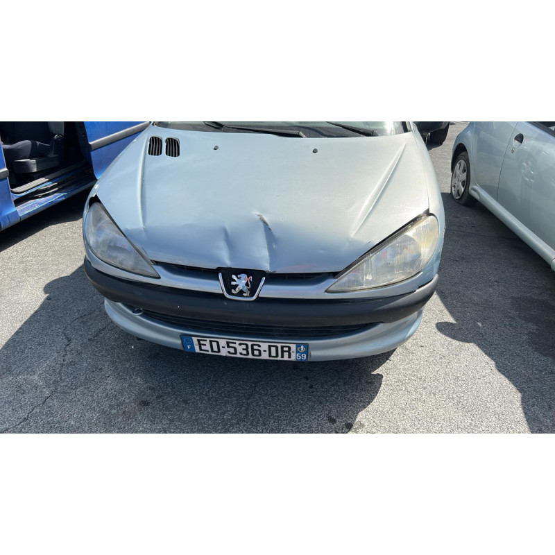 Pretensionneur de ceinture avant droit PEUGEOT 206 Photo n°18