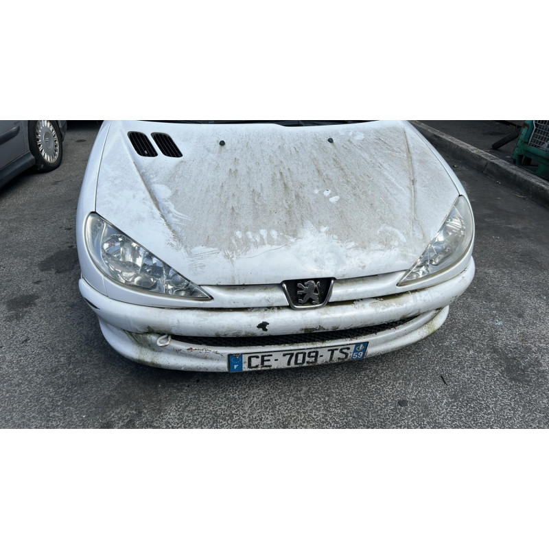 Fermeture de capot PEUGEOT 206 Photo n°4
