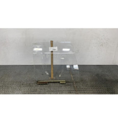 Vitre arriere droit PEUGEOT 205