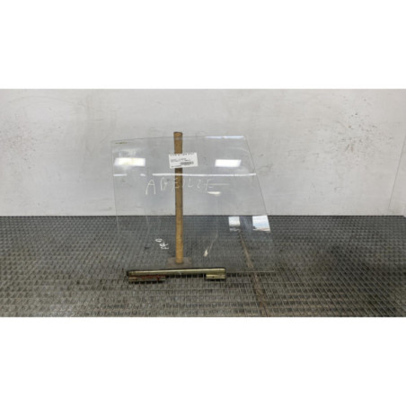 Vitre arriere droit PEUGEOT 205