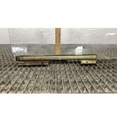 Vitre arriere droit PEUGEOT 205