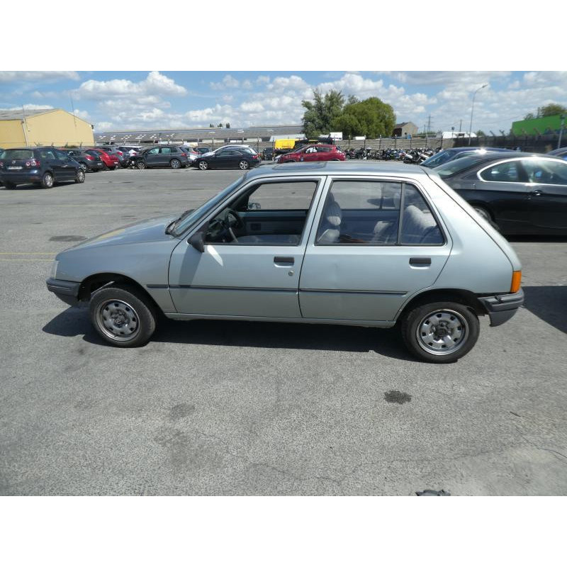 Serrure de coffre PEUGEOT 205 Photo n°6