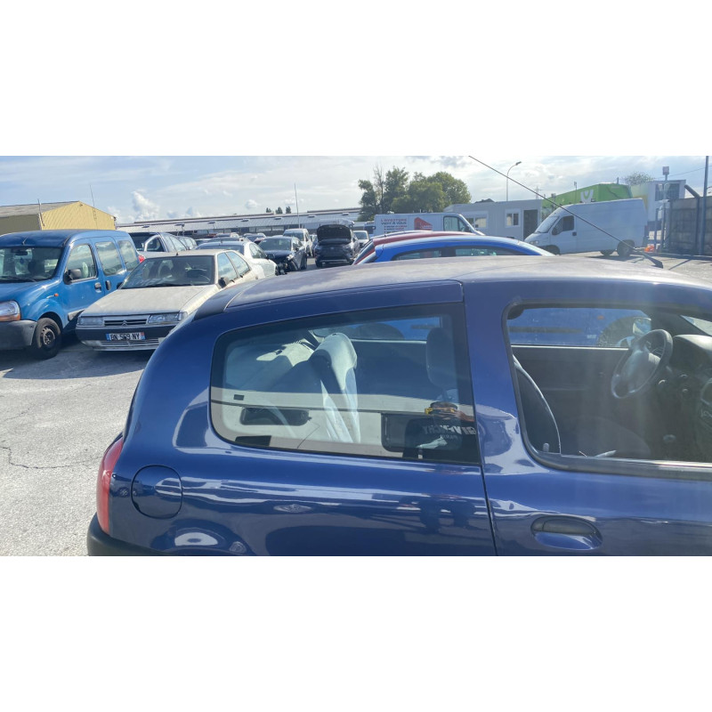 Serrure avant gauche RENAULT CLIO 2 Photo n°8