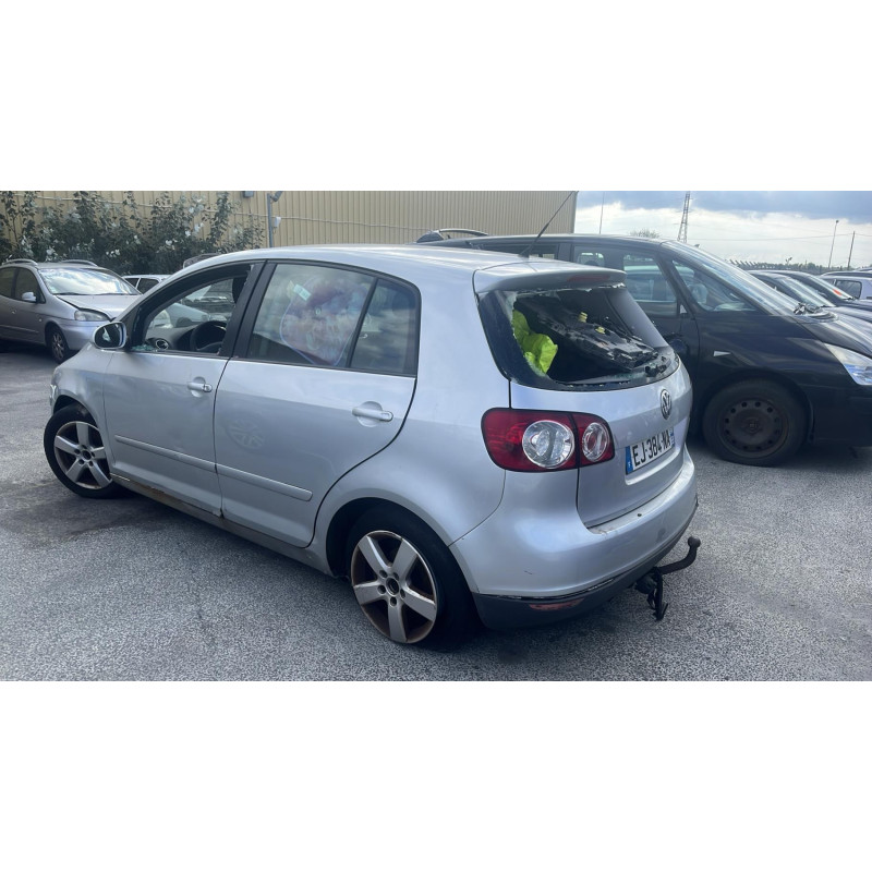 Pare boue avant droit VOLKSWAGEN GOLF PLUS Photo n°9