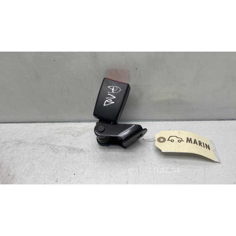 Attache ceinture arriere droit BMW SERIE 5 E60 Photo n°1