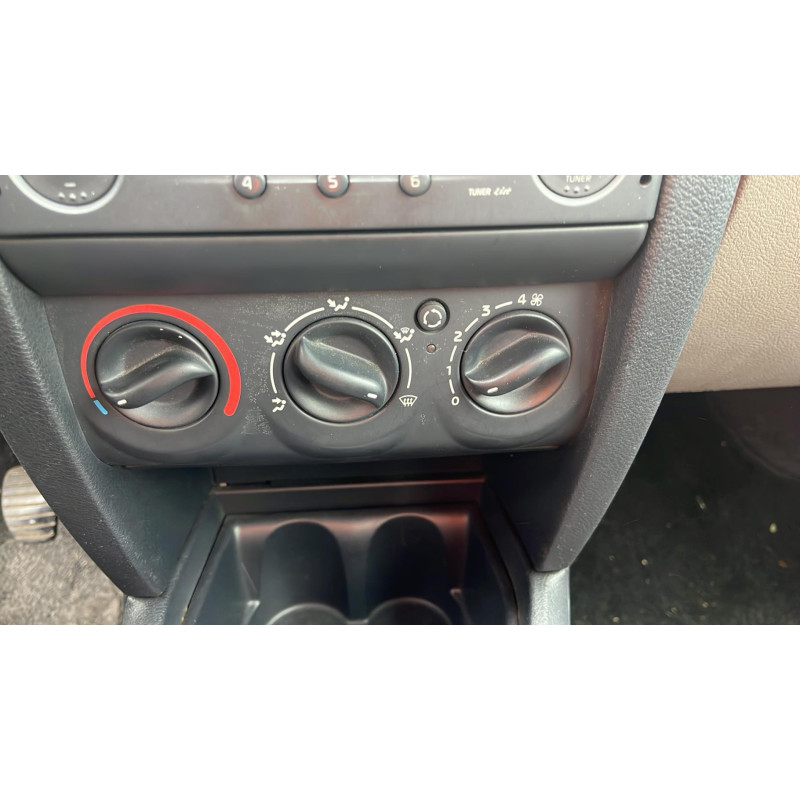 Porte avant droit RENAULT CLIO 2 Photo n°11