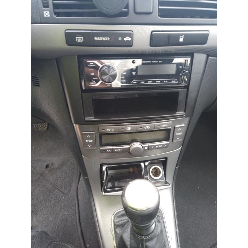 Capot TOYOTA AVENSIS 2 Photo n°19