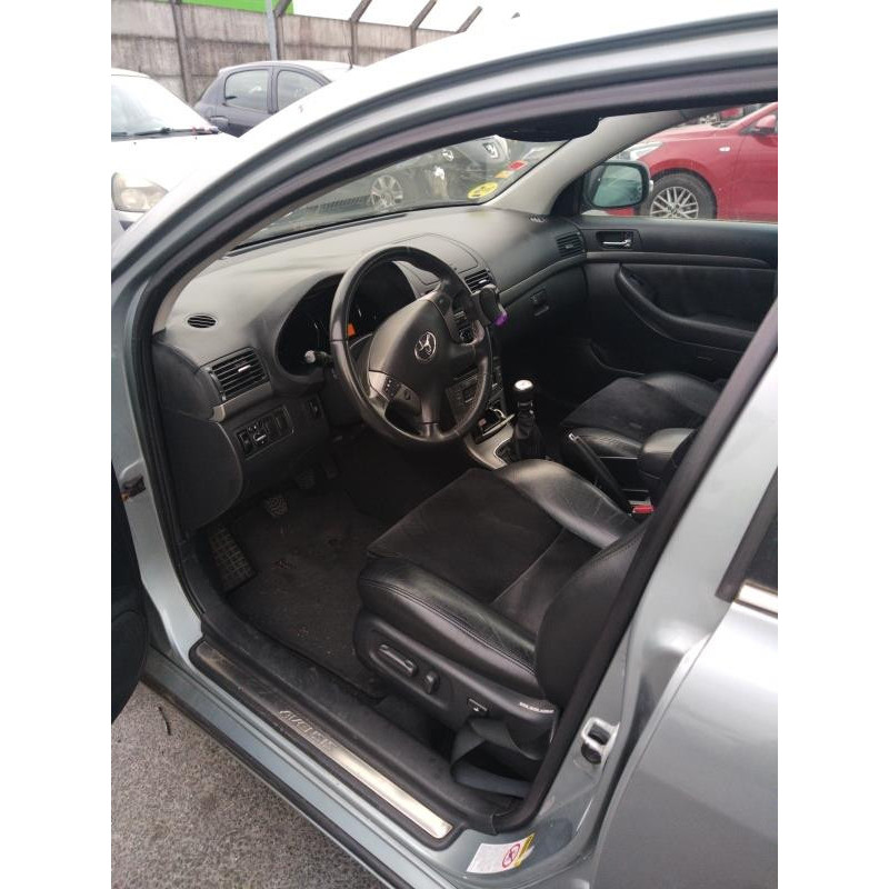 Trappe d'essence TOYOTA AVENSIS 2 Photo n°8