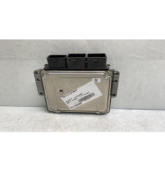 Calculateur moteur PEUGEOT 208 1