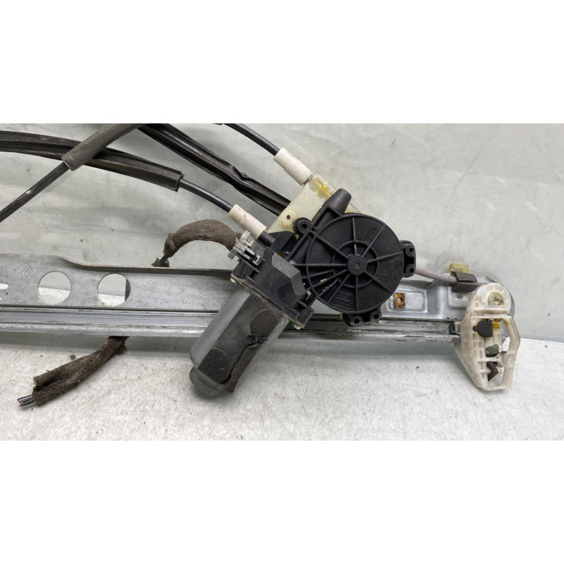 Leve vitre electrique avant droit RENAULT MEGANE 2 Photo n°3