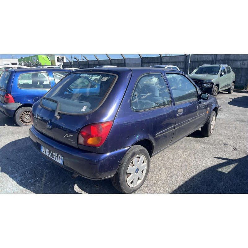 Feu arriere principal gauche (feux) FORD FIESTA 4 Photo n°9