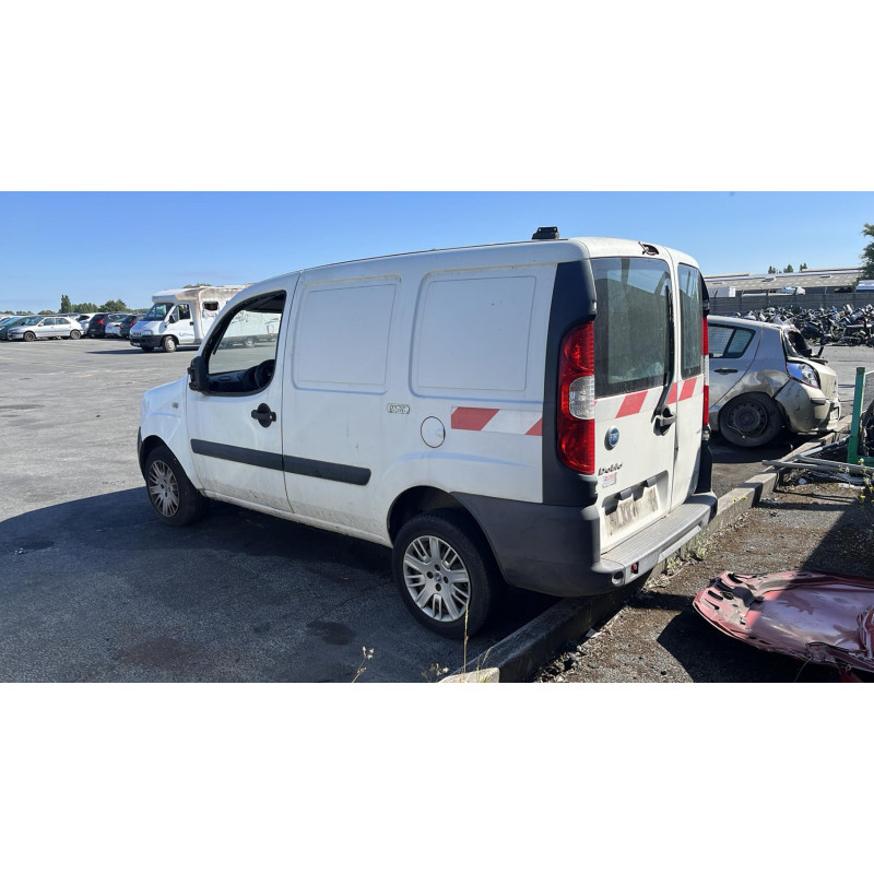 Capot FIAT DOBLO 1 Photo n°13