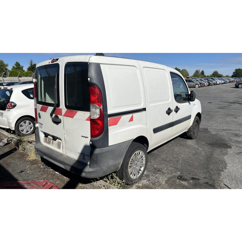 Capot FIAT DOBLO 1 Photo n°18