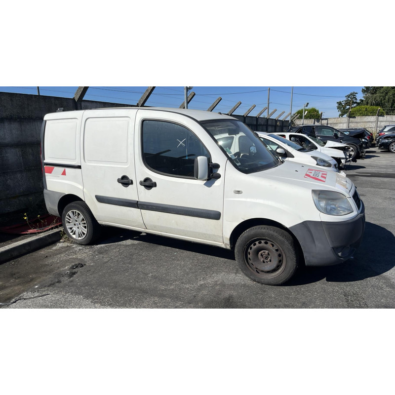 Capot FIAT DOBLO 1 Photo n°20