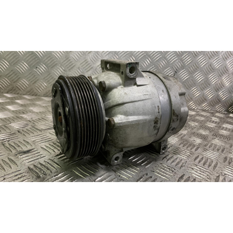 Compresseur clim RENAULT LAGUNA 2 Photo n°2