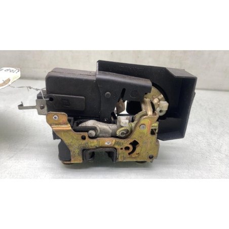 Serrure arriere droit RENAULT LAGUNA 1