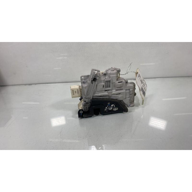 Serrure arriere droit AUDI Q7 1 Photo n°1