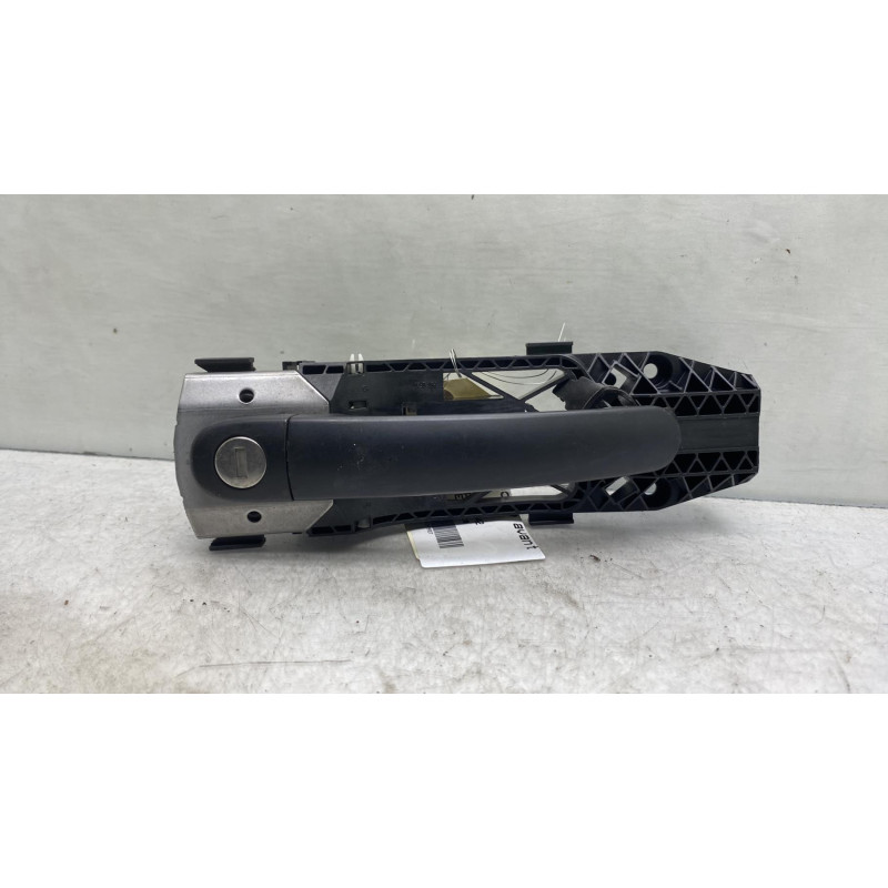 Poignee porte avant gauche VOLKSWAGEN UP Photo n°3