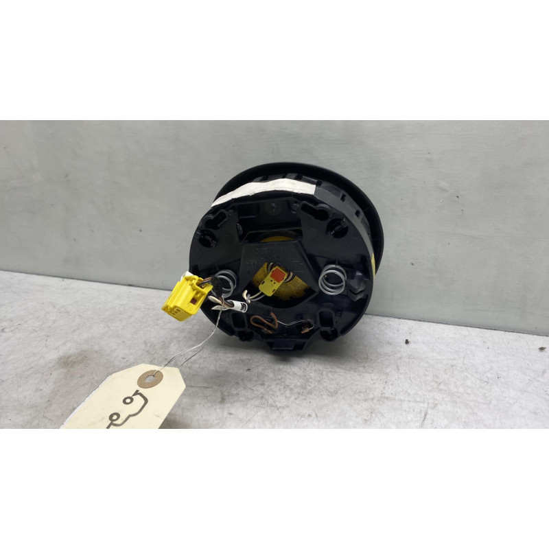 Air bag conducteur VOLKSWAGEN UP Photo n°4